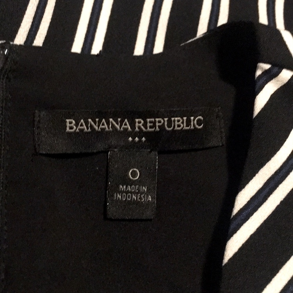 Banana Republic Striped V Neck Sleeveless Jumpsuit - Picture 5 of 12
